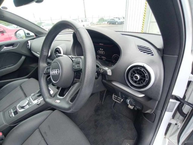 2019 Audi A3 Sportback 30 TFSI S Line