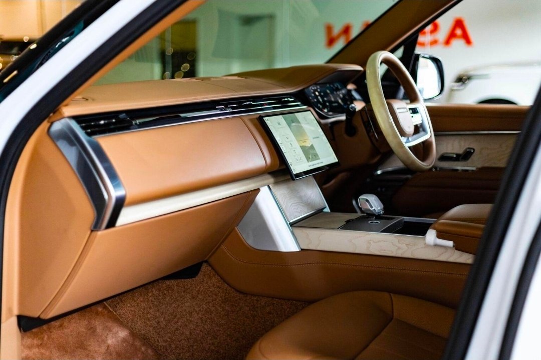 2024 Range Rover Vogue P615 Long Wheel Base