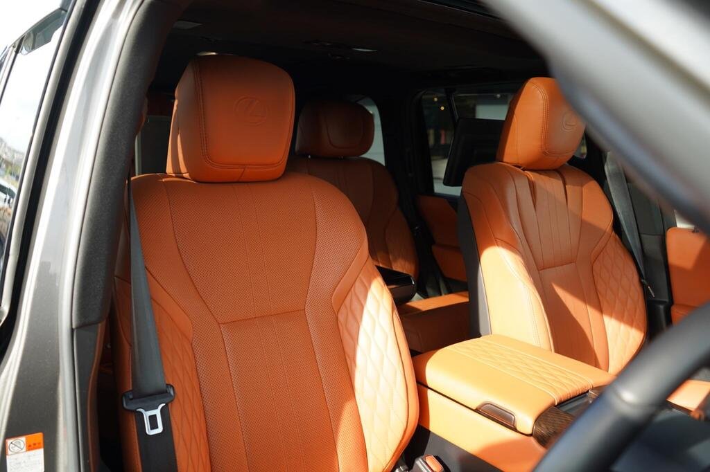 
								2022 Lexus LX600 Ultra Luxury full									