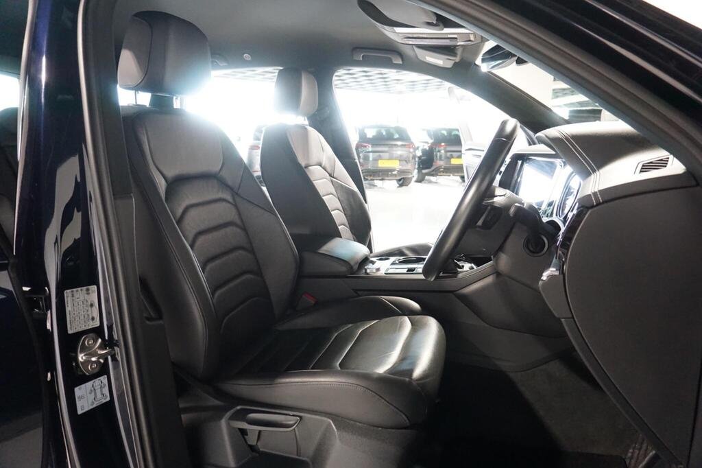 2019 Volkswagen Touareg 3.0 TDI R-Line