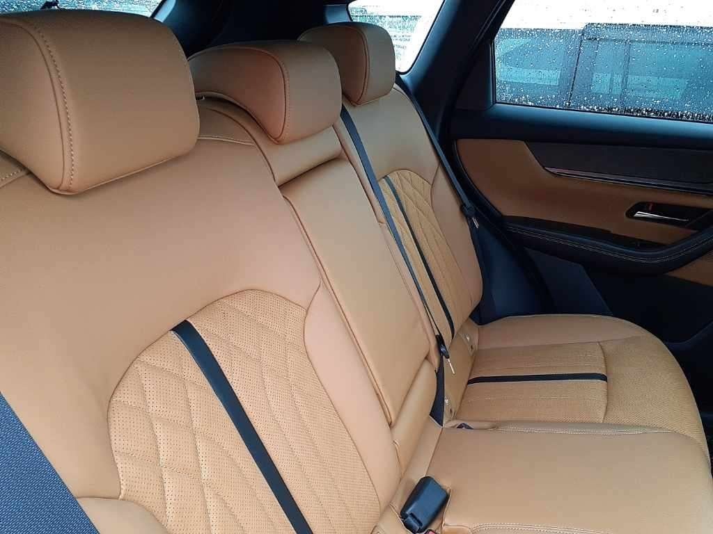 
								2023 Mazda CX-60 25S PHEV Premium Sport full									