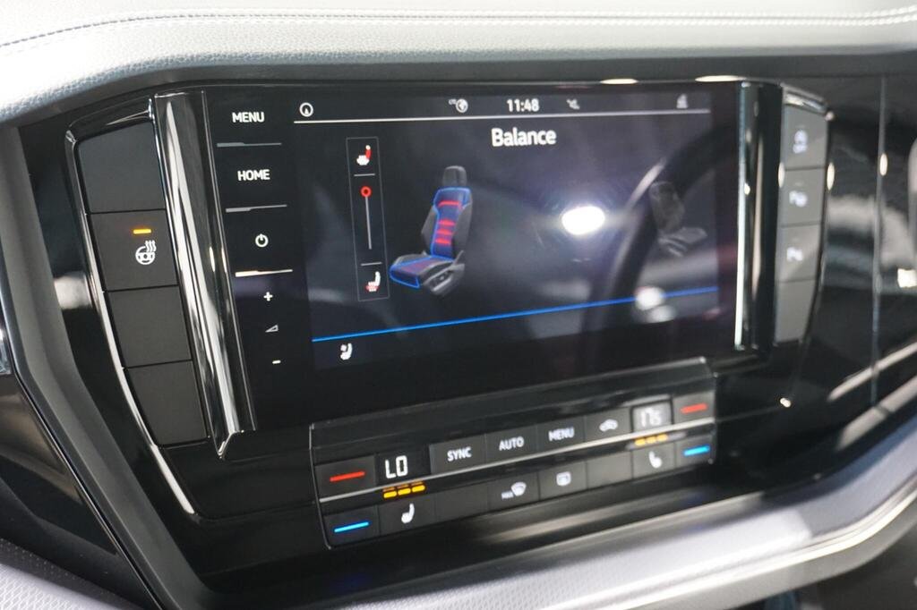 
								2019 Volkswagen Touareg 3.0 TDI R-Line full									