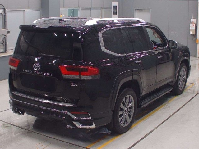 
								2023 Land Cruiser 300 ZX full									