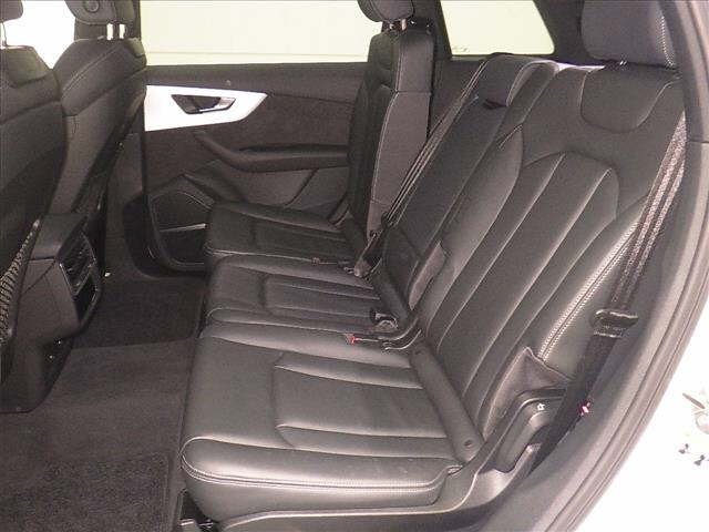 
								2020 Audi Q7 55 TFSI Quattro S Line full									