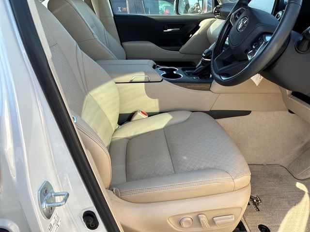 2023 Toyota Land Cruiser 300 ZX