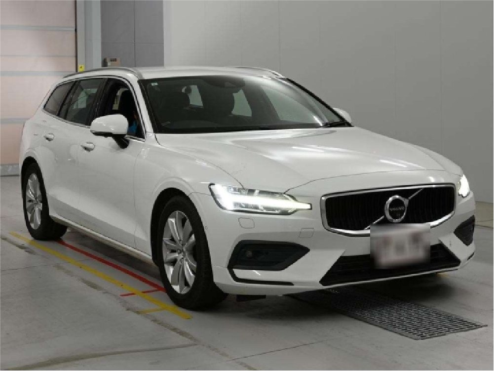 2019 Volvo V60 T5 Momentum