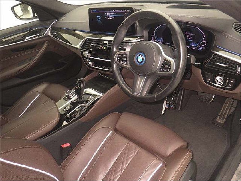 2022 BMW 5 Series 530e M Sport