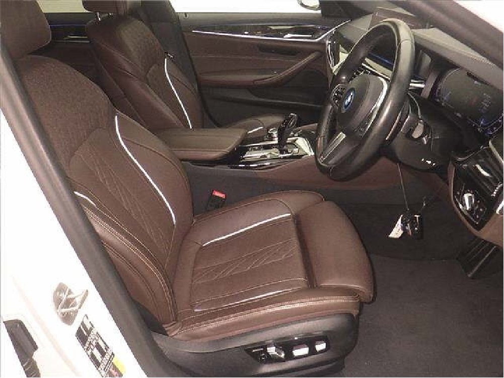 2022 BMW 5 Series 530e M Sport
