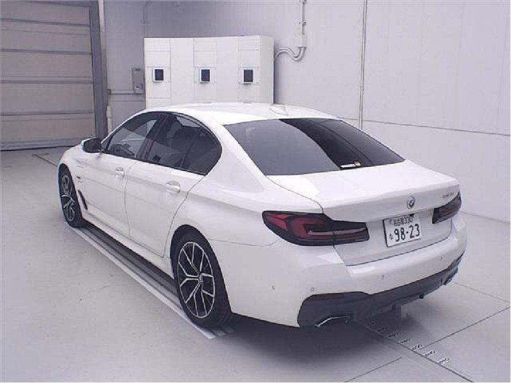 2022 BMW 5 Series 530e M Sport