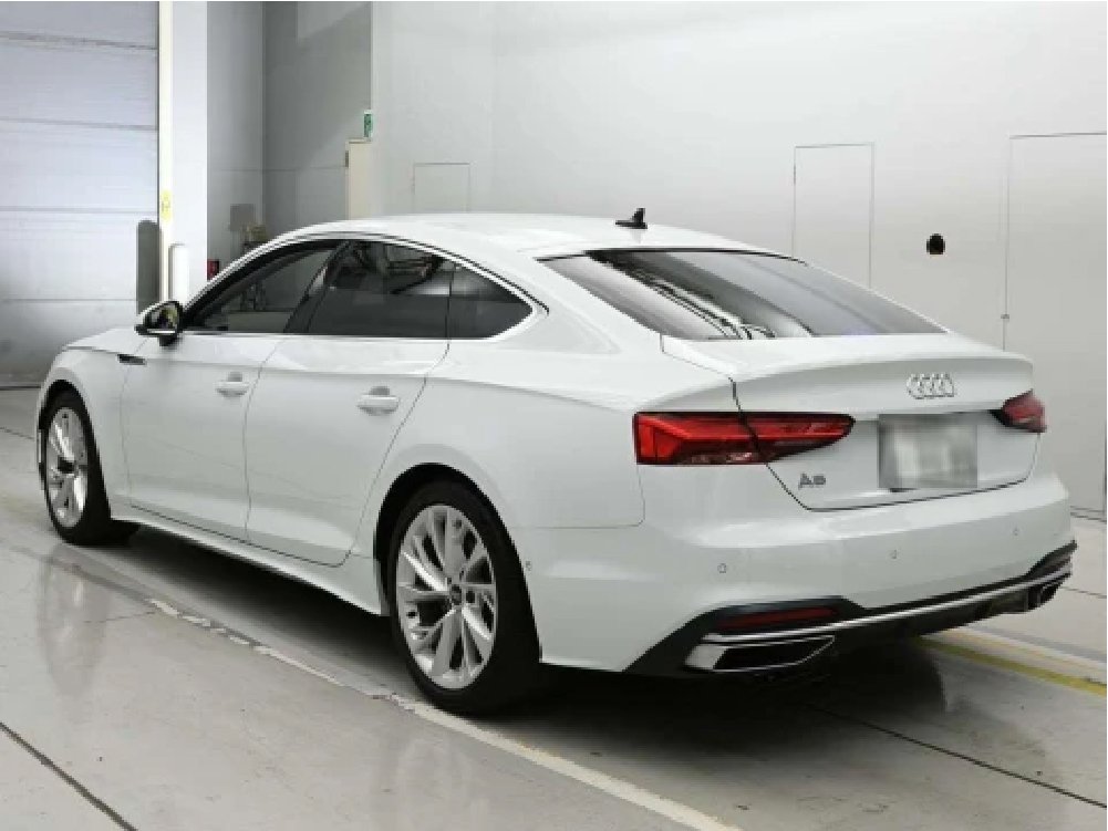 
								2021 Audi A5 Sportback 35TDI Advanced full									