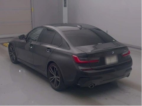 
								2019BMW 3 Series 320i M Sport full									