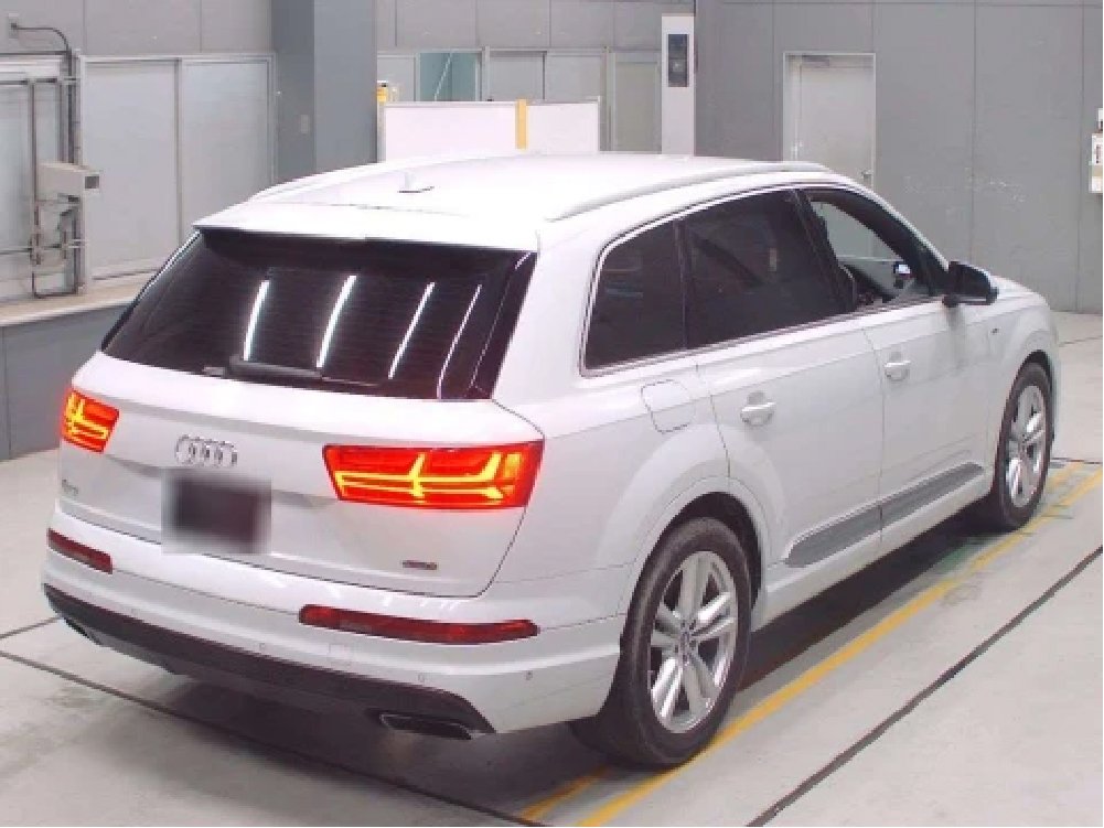 
								2019 Audi Q7 3.0TFSI Quattro S-Line full									