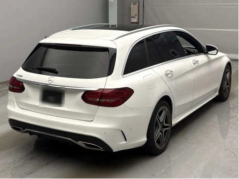 
								2019 Mercedes-Benz C200 Station Wagon Avantgarde AMG Line full									