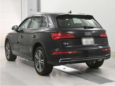 
								2019 Audi Q5 40 TDI Quattro Sport S Line full									