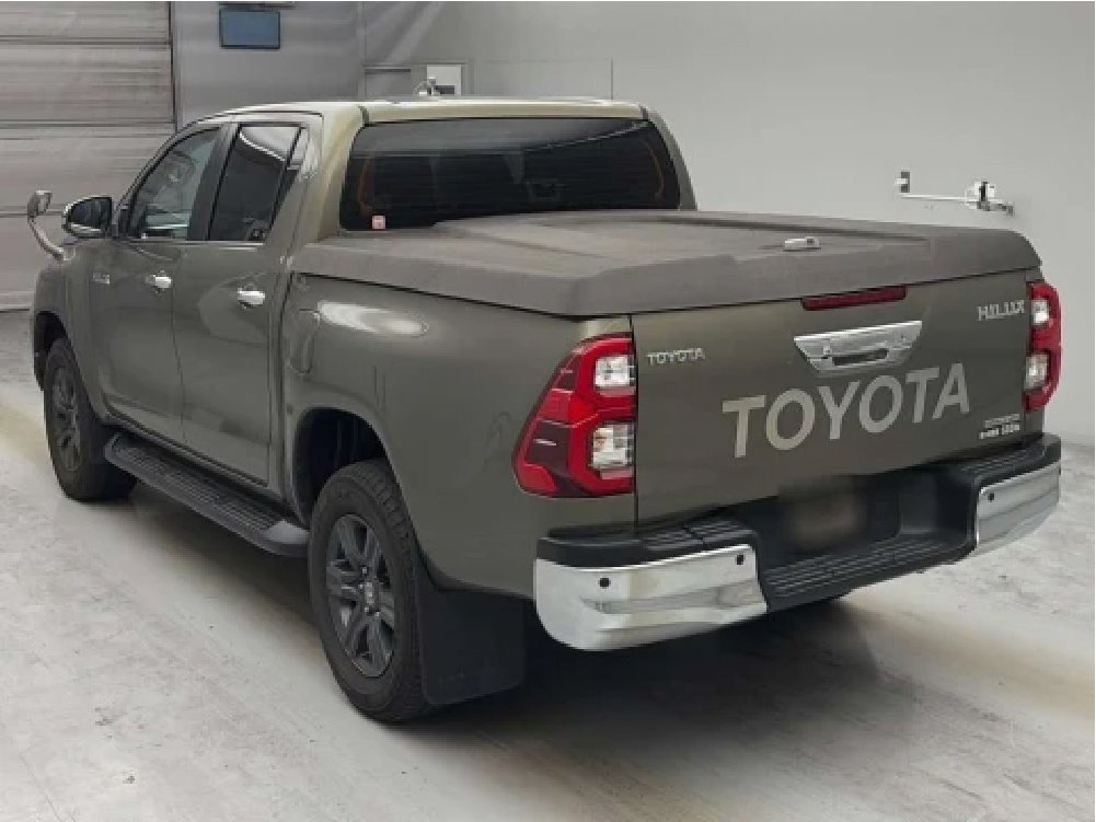 
								2021 Toyota Hilux Z 4WD full									
