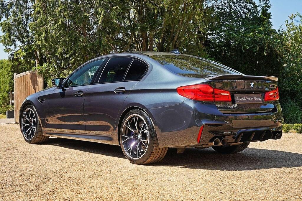 
								2020 BMW M5 Competition full									