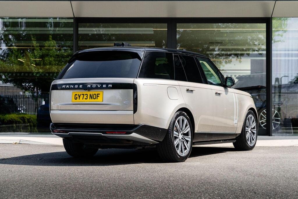 
								2023 Land Rover Range Rover P400 MHEV Autobiography full									