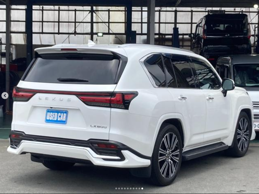 
								2023 Lexus LX 600 full									