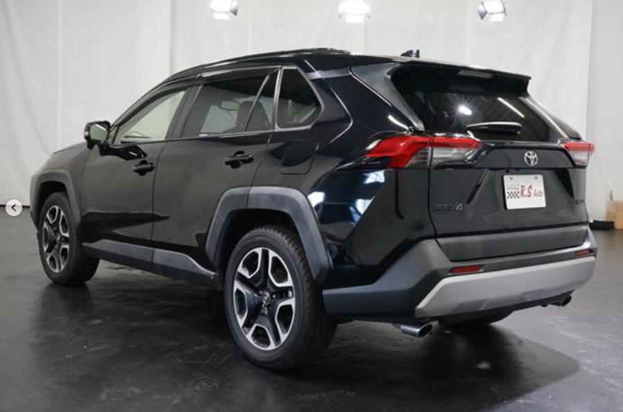 
								Toyota RAV4 Adventure full									