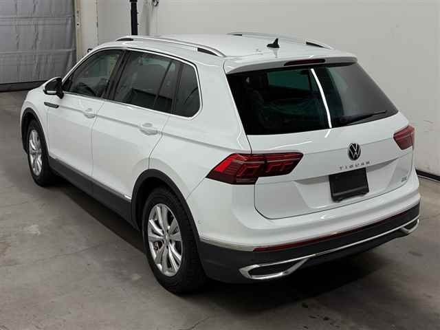 
								2021 Volkswagen Tiguan TSI Elegance full									