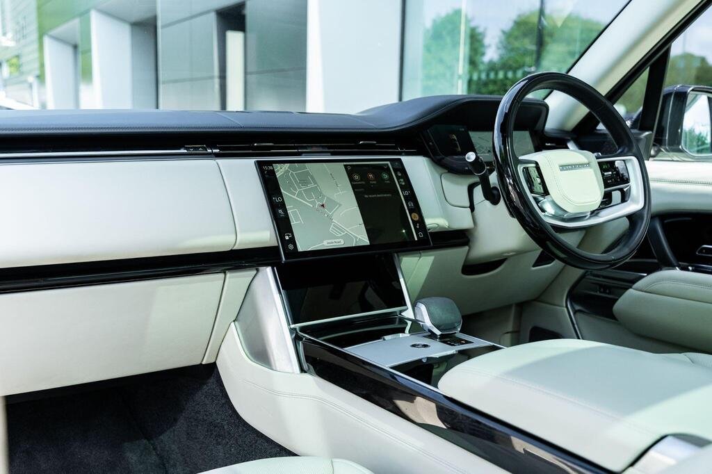 2023 Land Rover Range Rover P400 MHEV Autobiography