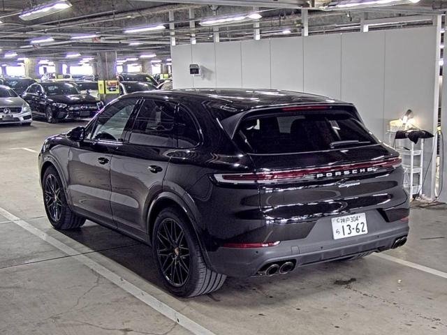 2024 Porsche Cayenne