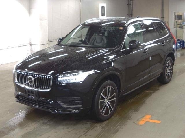 2021 Volvo XC90 B5 AWD Momentum