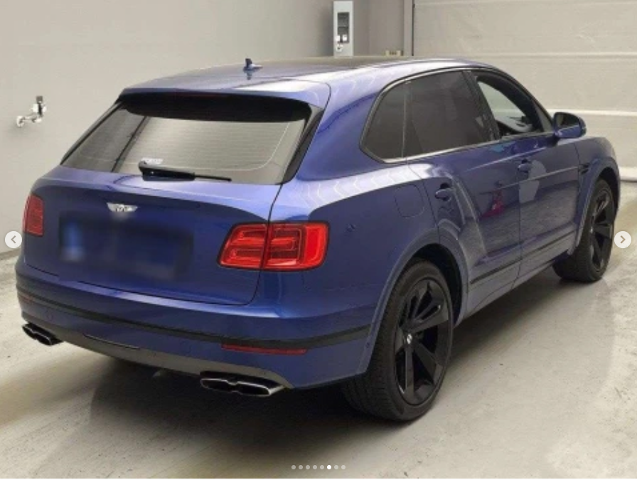 
								Bentley Bentayga Marina Driving Spec full									