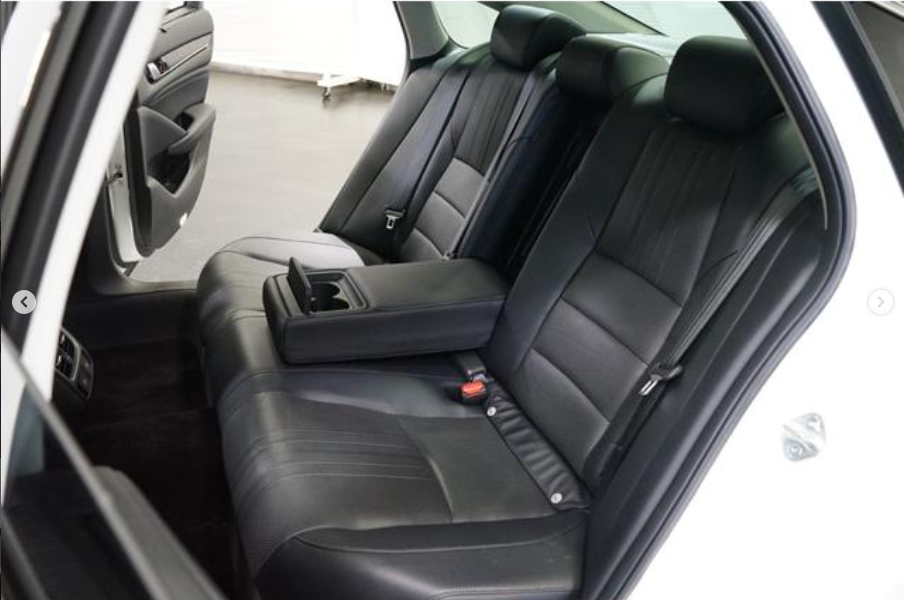 
								Honda Accord EX full									