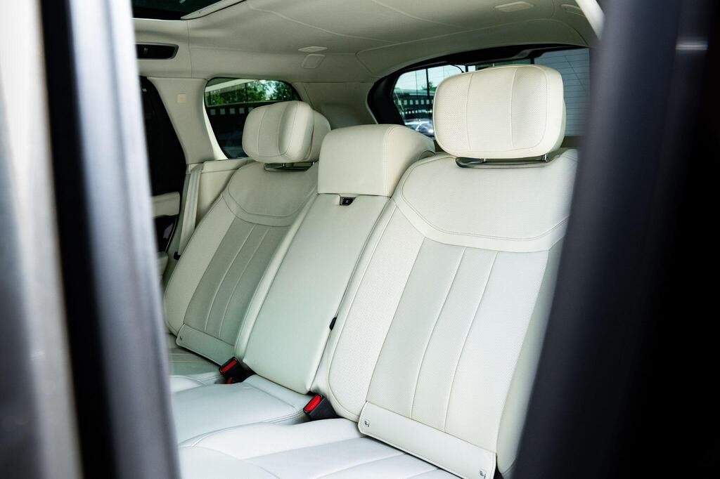 
								2023 Land Rover Range Rover P400 MHEV Autobiography full									