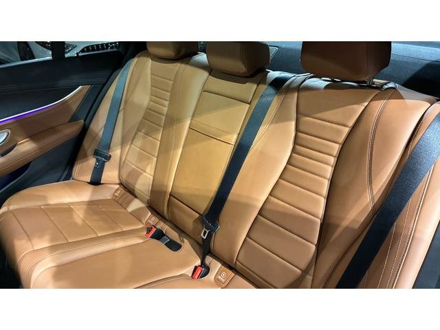 
								2020 Mercedes Benz E220d Avantgarde full									