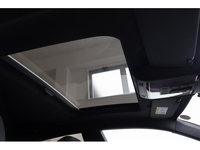 
								2019 Volkswagen Arteon TSI 4Motion R Line Advance full									