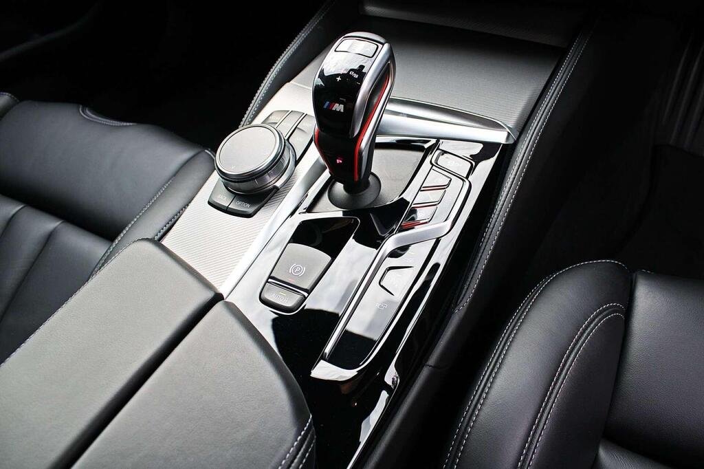 
								2020 BMW M5 Competition full									