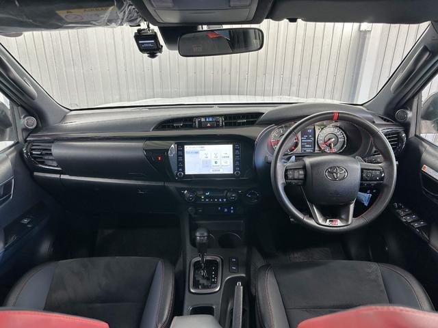 
								2023 Toyota Hilux Z GR Sport full									