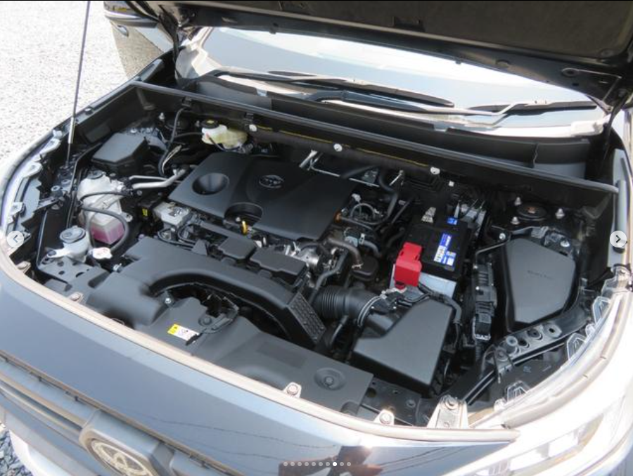 
								Toyota RAV4 Adventure full									