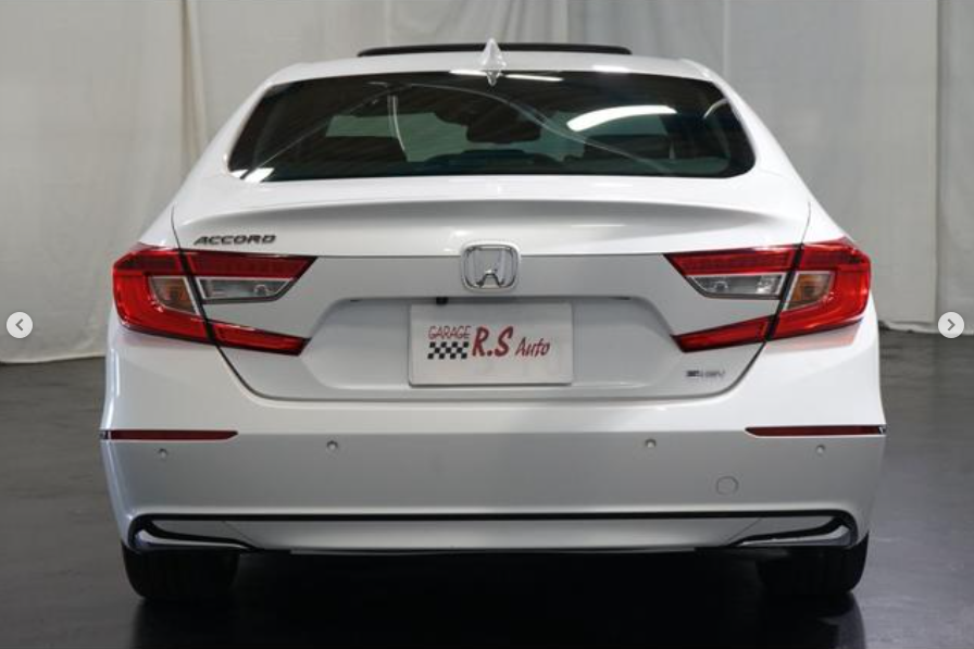 
								Honda Accord EX full									