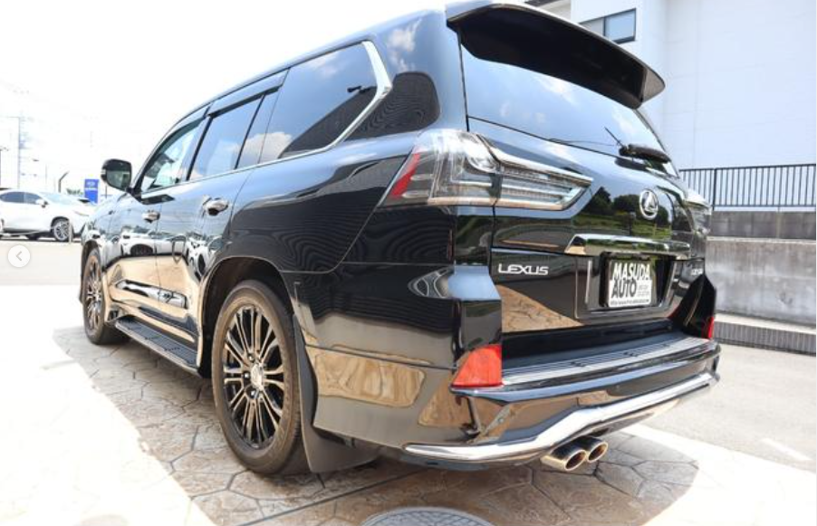 
								2020 Lexus LX570 Black Sequence full									