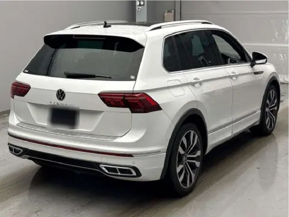 
								2021 VOLKSWAGEN TIGUAN TSI R-LINE full									