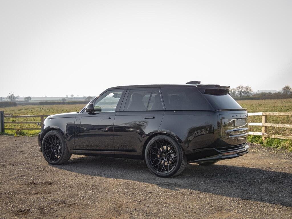 
								2022 RANGE ROVER AUTOBIOGRAPHY P400 HSE MHEV full									