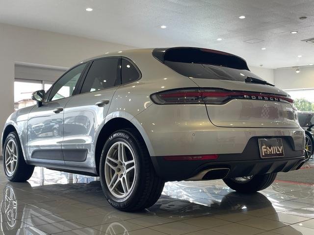 
								2020 PORSCHE MACAN full									