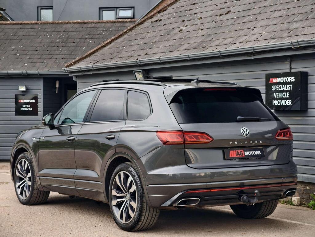 
								2020 VOLKSWAGEN TOUAREG TDI 4-MOTION BLACK EDITION full									