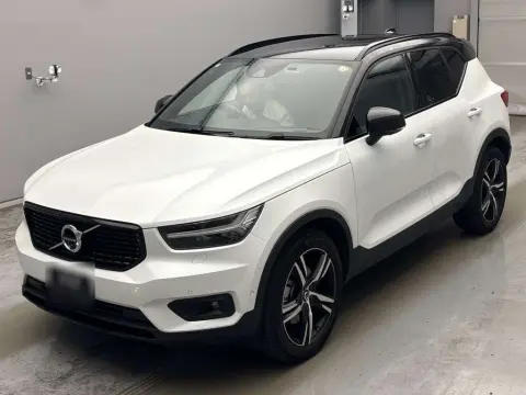 2020 VOLVO XC40 B4 AWD R-DESIGN