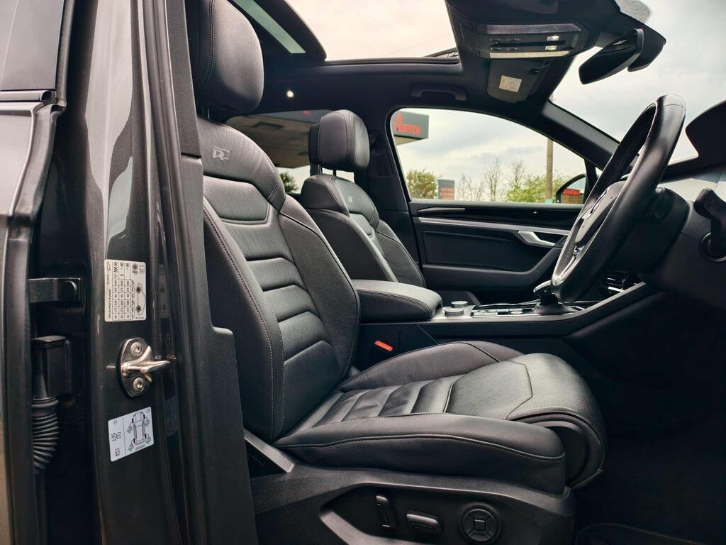 2020 VOLKSWAGEN TOUAREG TDI 4-MOTION BLACK EDITION