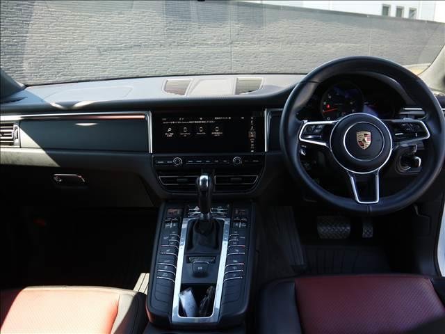 2019 PORSCHE MACAN MACAN
