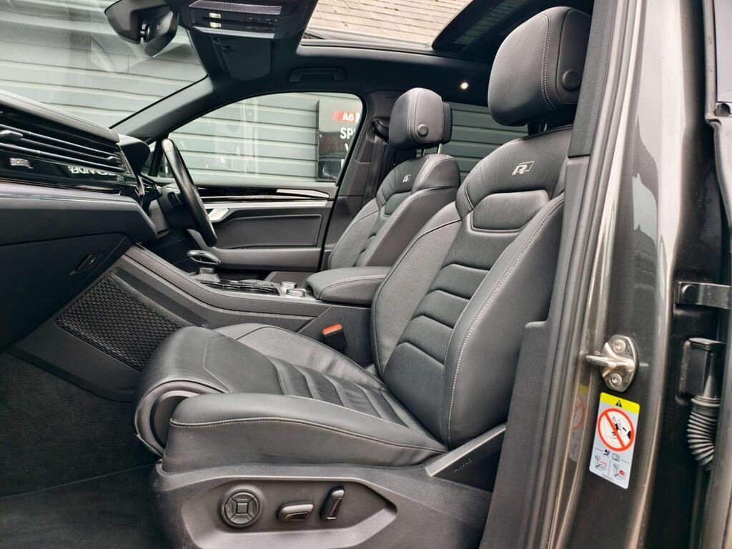 2020 VOLKSWAGEN TOUAREG TDI 4-MOTION BLACK EDITION
