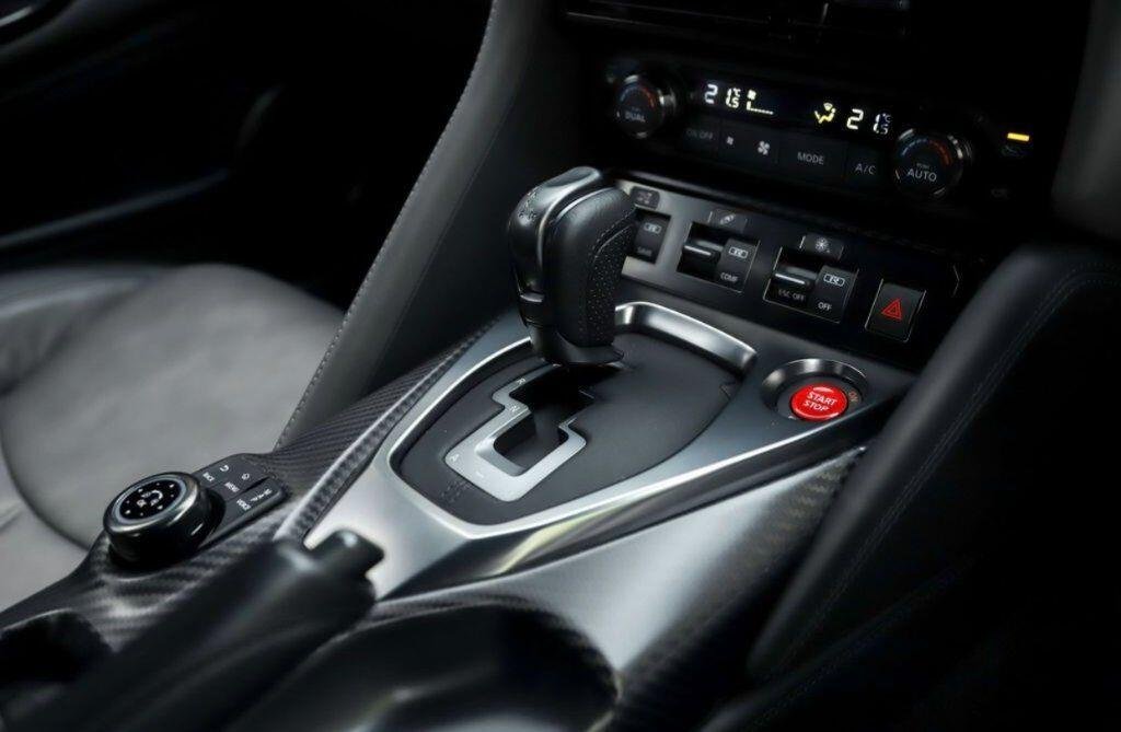 2020 NISSAN GT-R PRESTIGE