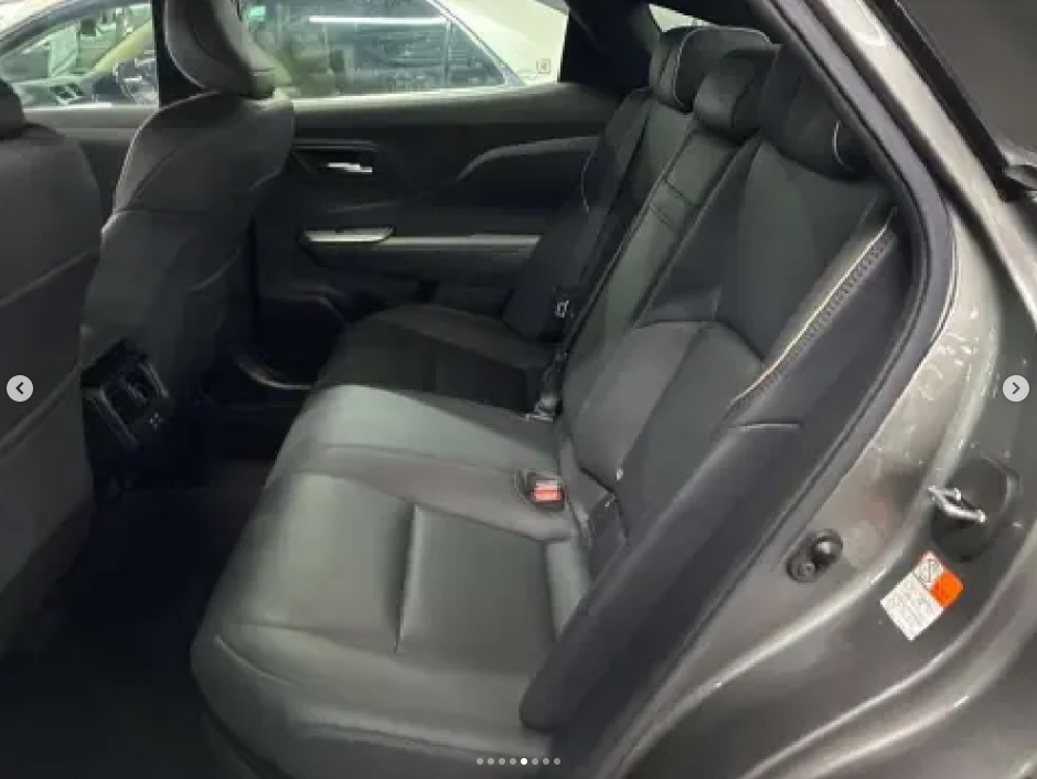 2022 TOYOTA CROWN CROSSOVER G LEATHER