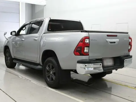 
								2020 TOYOTA HILUX Z full									