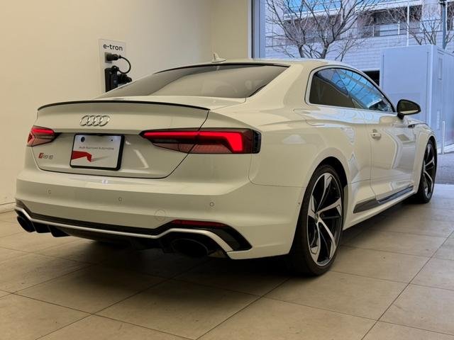 
								2019 AUDI RS5 COUPE full									