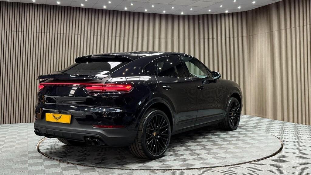
								2019 PORSCHE CAYENNE COUPE full									